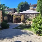 Mas Du Tilleul « Sous La Tonnelle » Nyaraló