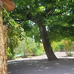 Mas Du Tilleul « Sous La Tonnelle » *