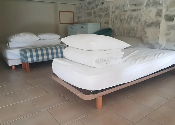 Mas Du Tilleul « Sous La Tonnelle » *