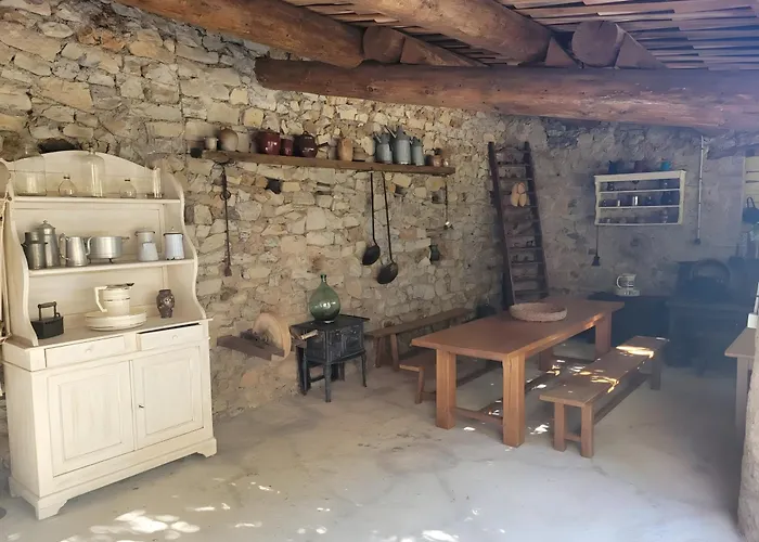 Mas Du Tilleul « Sous La Tonnelle » Дом отдыха Courry